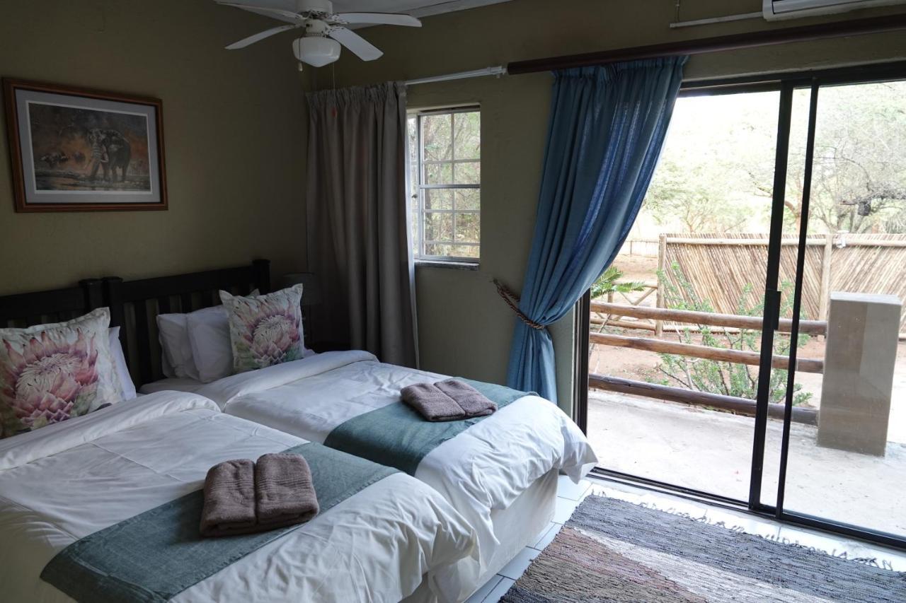 Marloth Park Hippo House Villa Ngoại thất bức ảnh
