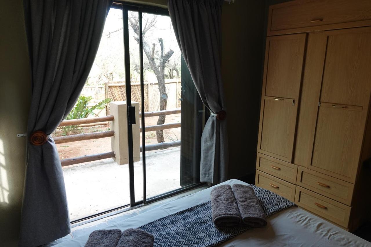 Marloth Park Hippo House Villa Ngoại thất bức ảnh